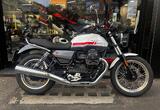 Prezzo MOTO GUZZI - V7 Special Red Stripe - 2024