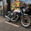 MOTO GUZZI - V7 Special Red Stripe - 2024