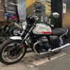 MOTO GUZZI - V7 Special Red Stripe - 2024